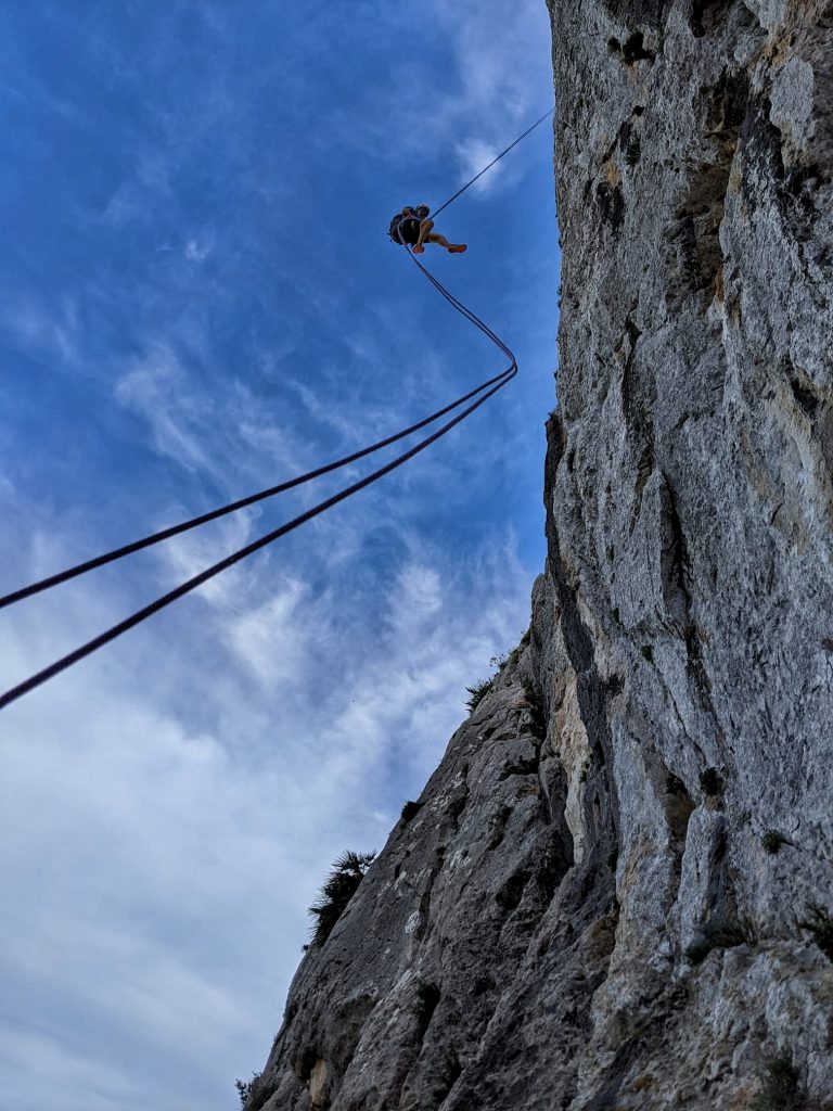 Learn to lead rock climbing course